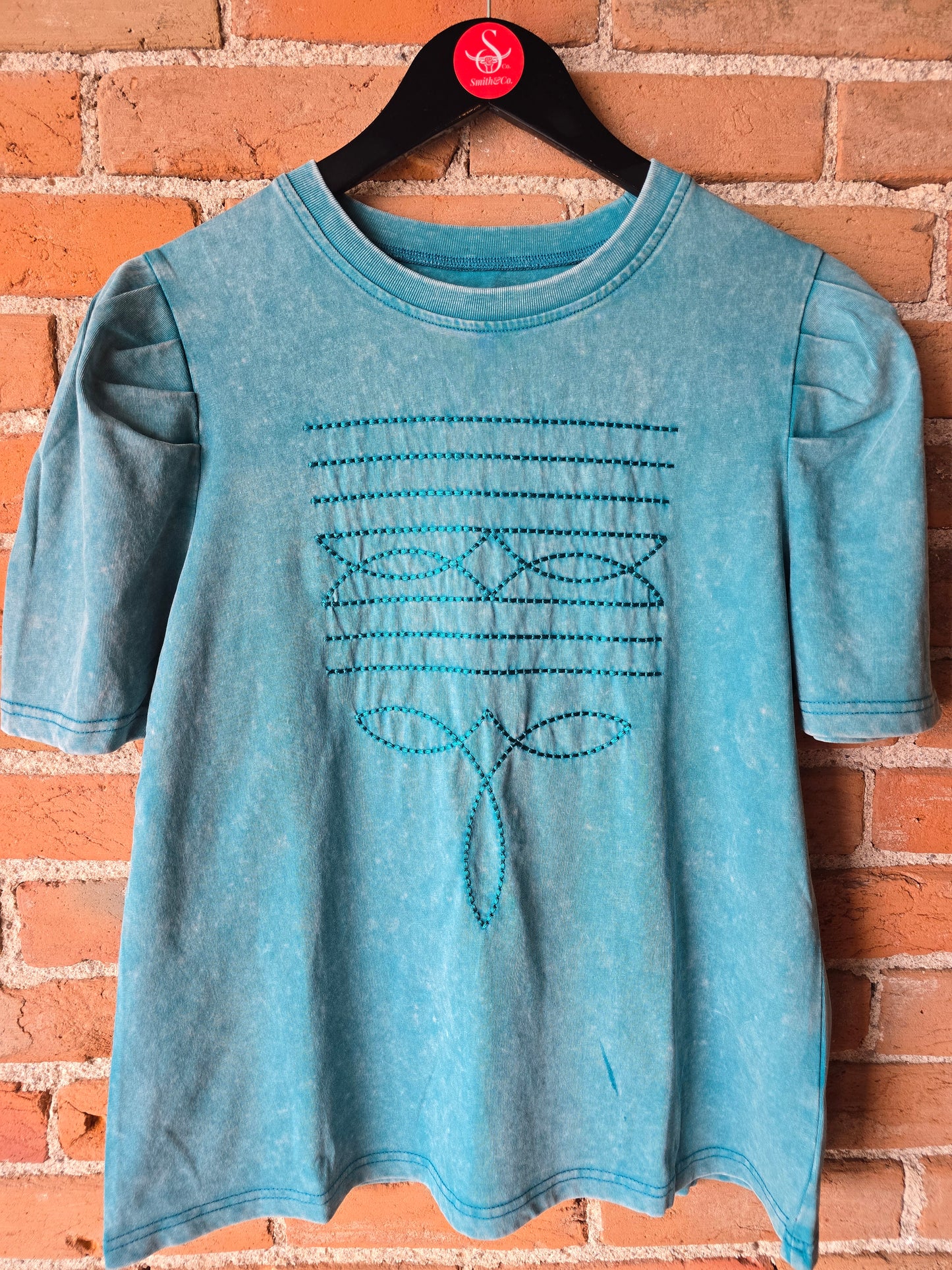 Boot stitch tee