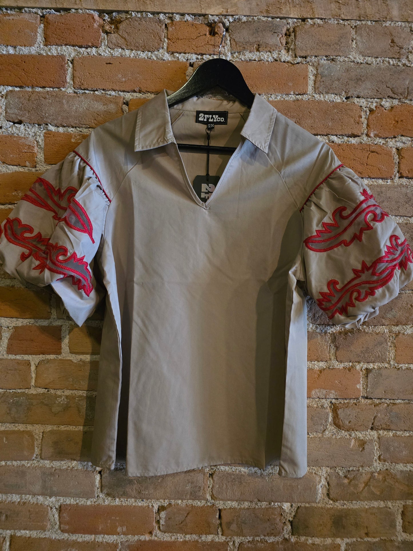 Cutout embroidery shirt